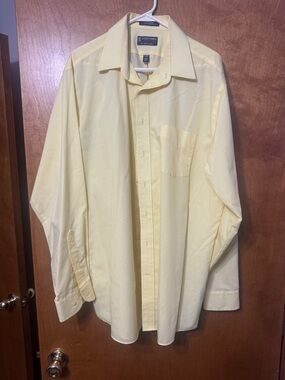Stafford Light Yellow Men's Dress Shirt - Button Front